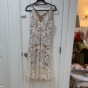 Dress the Population Cream Lace Midi Dress